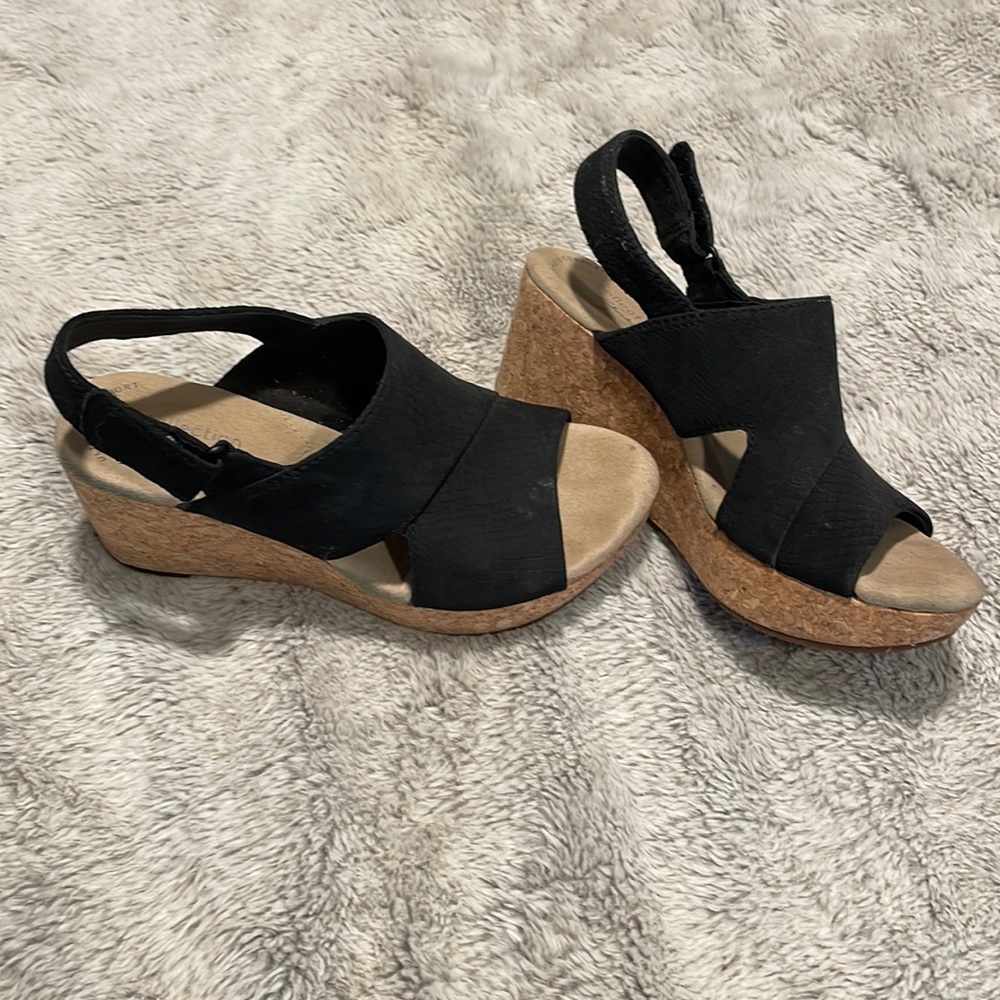 Clarks wedges worn ONCE! ☺️☺️